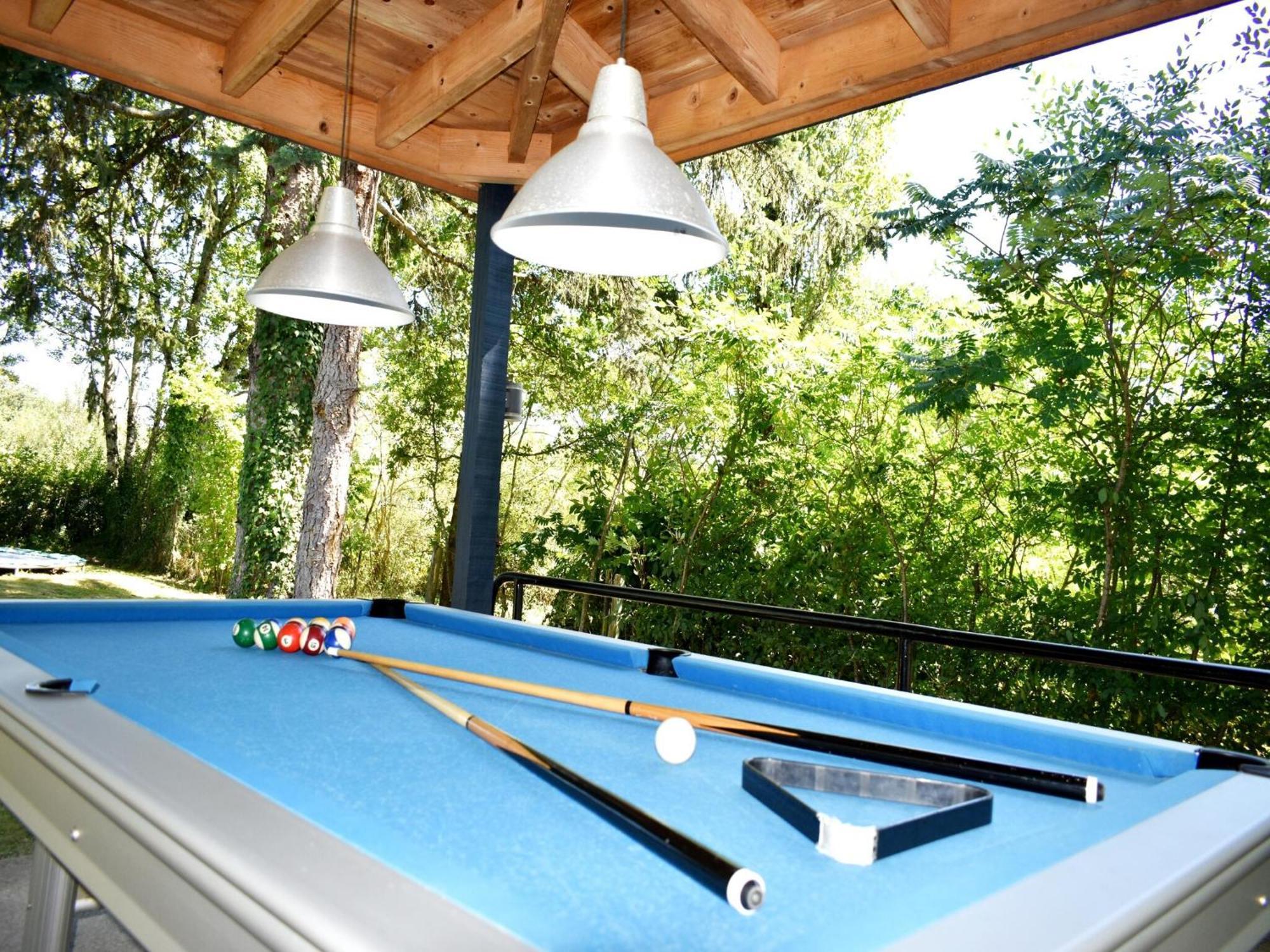 Modern Holiday Home Near The Forest Saint-Honoré Екстериор снимка