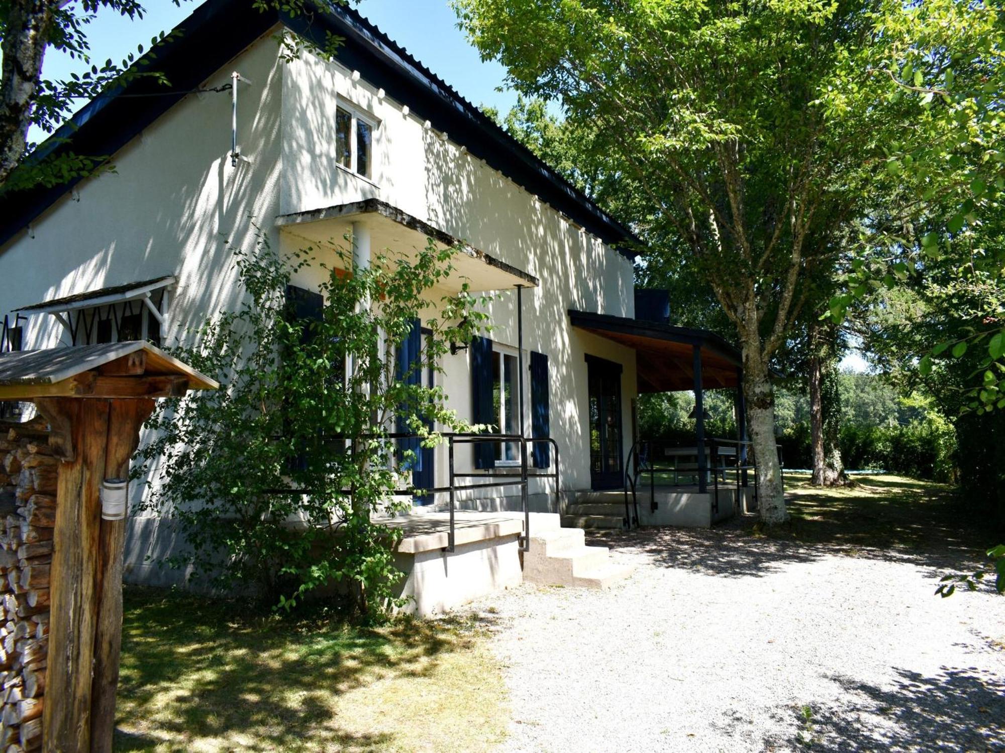 Modern Holiday Home Near The Forest Saint-Honoré Екстериор снимка